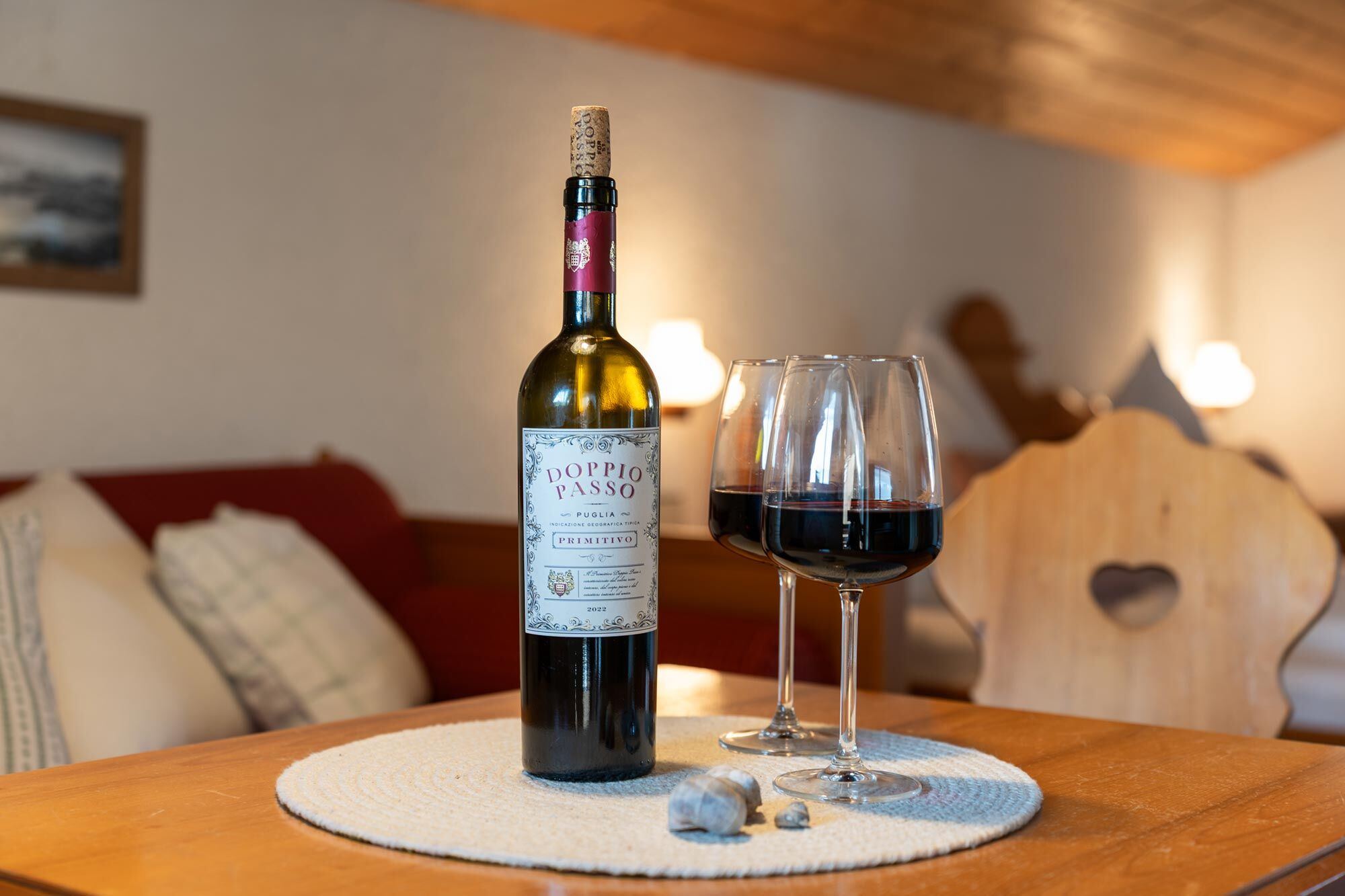 Mit einem Glas Rotwein den Urlaubstag ausklingen lassen